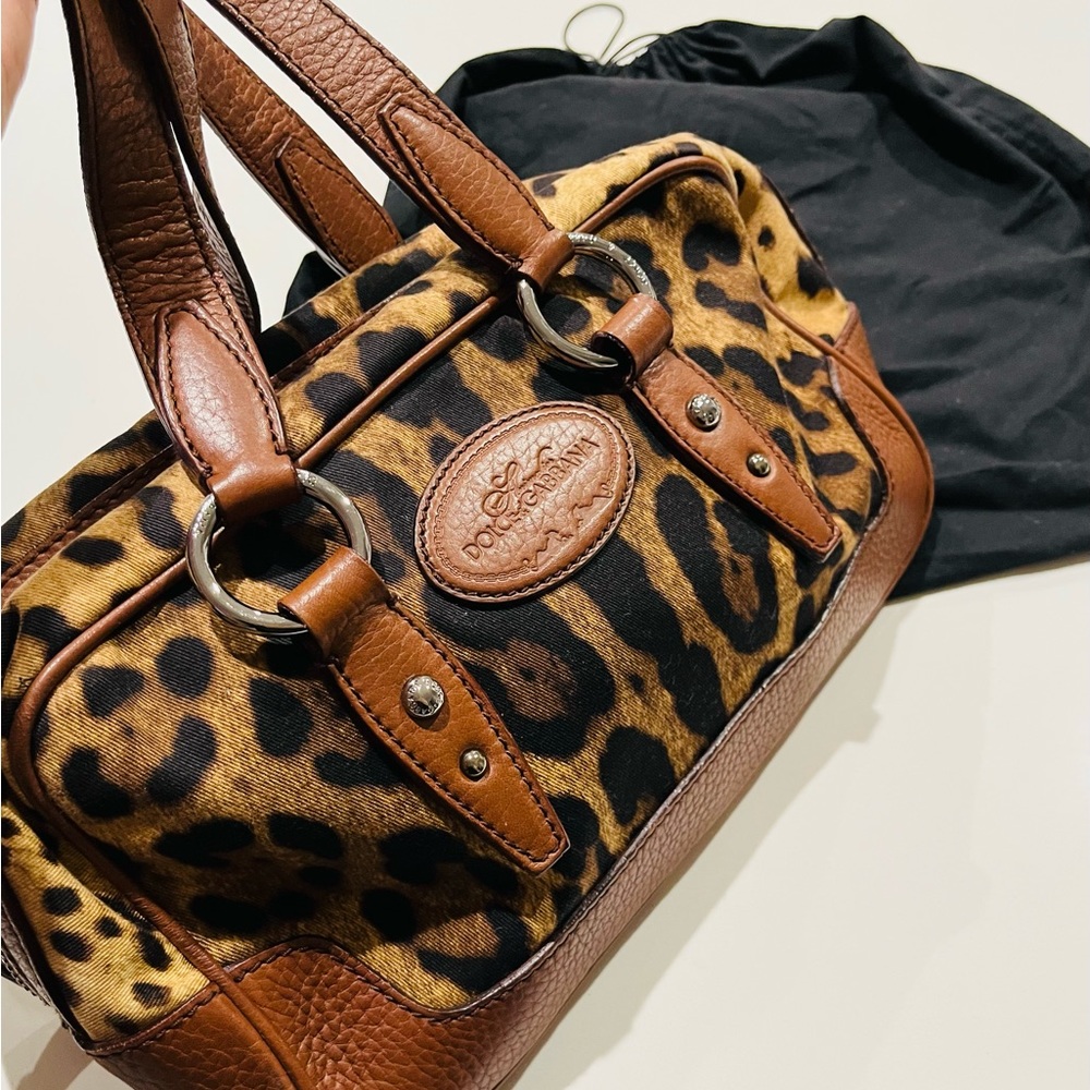 ❤️ DOLCE & GABBANA satchel w/ DUSTBAG!
